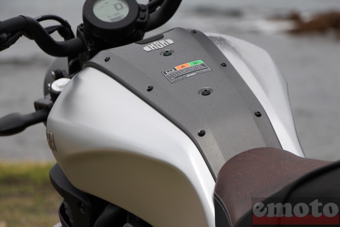 yamaha xsr 700 r servoir avec un habillage amovible yamaha xsr 700 r servoir avec un habillage amovible