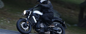 Essai video Yamaha XSR 700