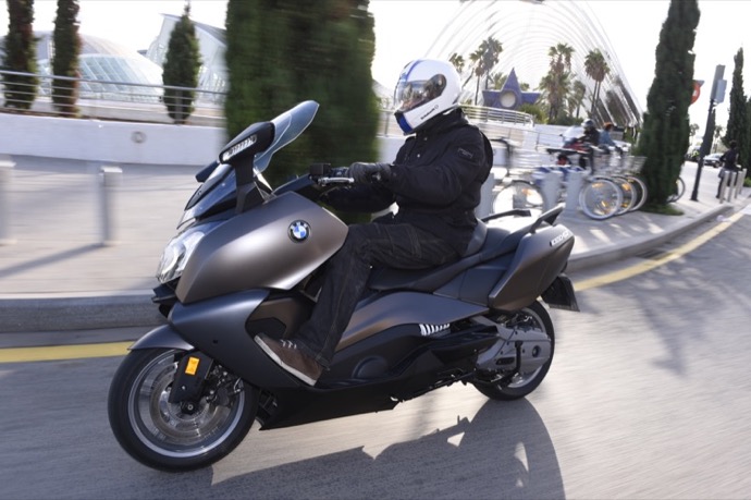 bmw c650gt en essai dans les rues de valence en espagne bmw c650gt en essai dans les rues de valence en espagne