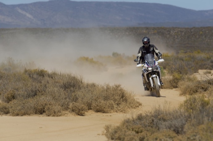 essai de la honda africa twin 1000 dct sur les pistes de l afrique du sud essai de la honda africa twin 1000 dct sur les pistes de l afrique du sud