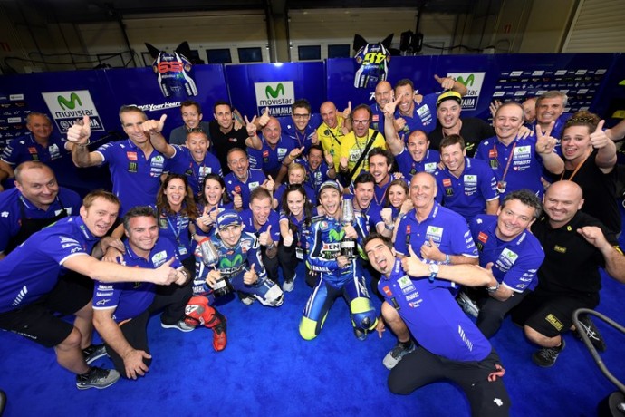 rossi domine le gp de jerez de la tete et des epaules rossi domine le gp de jerez de la tete et des epaules