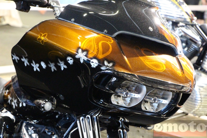 peinture sur un road glide peinture sur un road glide