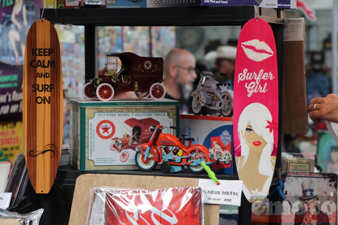 exposition avec nombreux stands dans la tendance vintage exposition avec nombreux stands dans la tendance vintage
