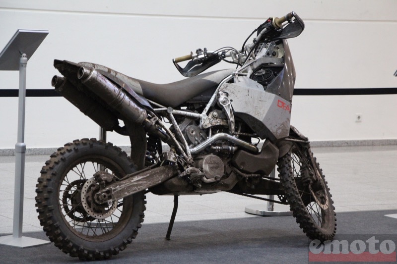 allrad ktm dt a par la droite