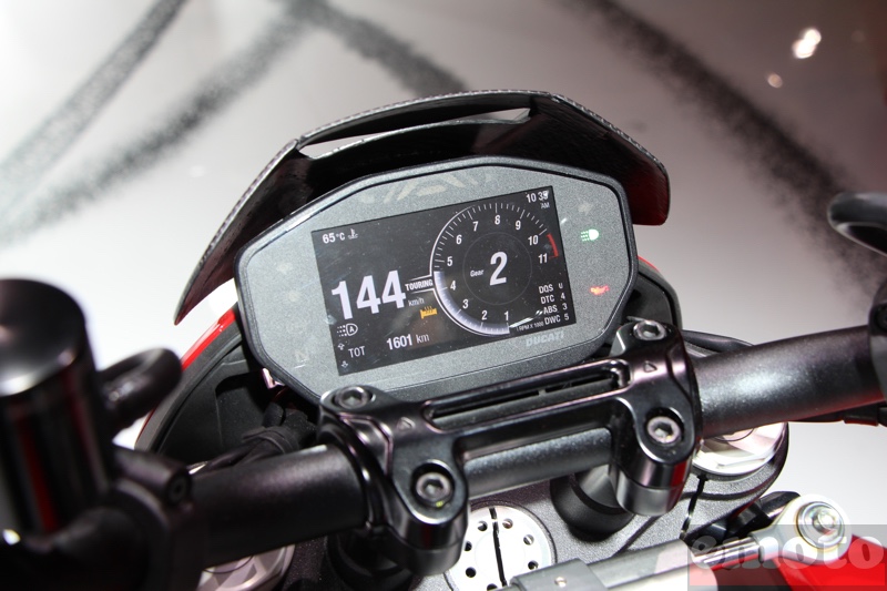 ecran tft de la nouvelle hypermotard 950 ecran tft de la nouvelle hypermotard 950