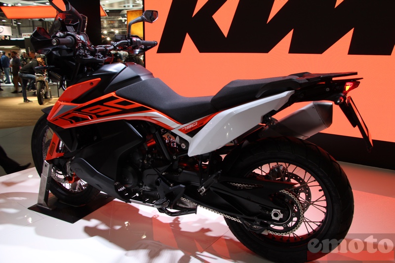 ktm adventure 790 a des dimensions valorisantes