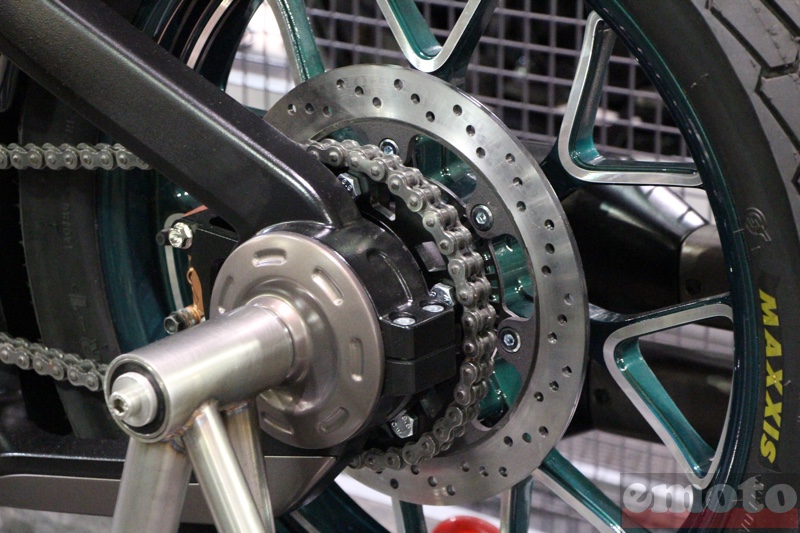 disposition du disque de frein sur cette royal enfield disposition du disque de frein sur cette royal enfield