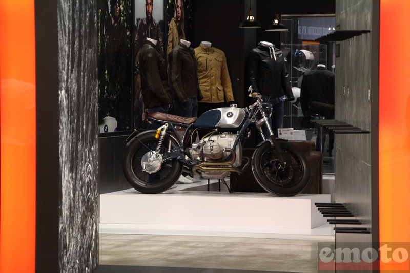 bmw vue sur le stand segura a eicma bmw vue sur le stand segura a eicma