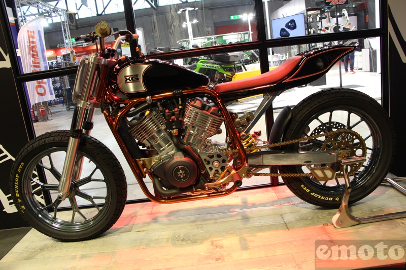 harley davidson xg un tracker sur le stand harley