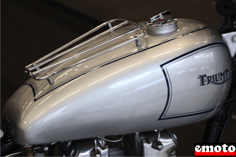 triumph 500 tr5 trophy son reservoir avec le petit porte paquet