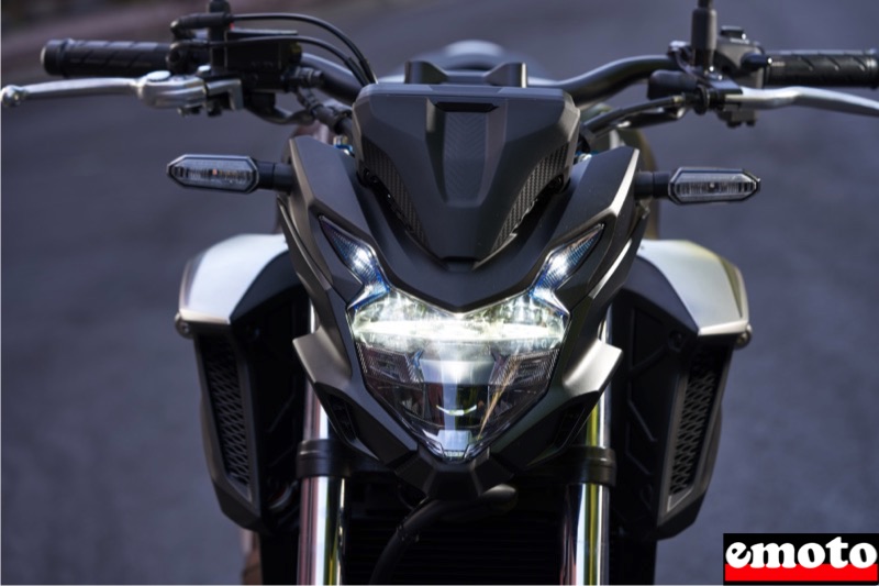 Honda CB500F, les accessoires de la nouvelle CB500, honda cb500f en noir mat et gris