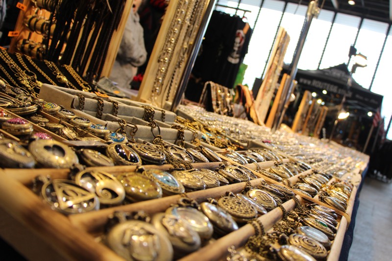 bijoux et accessoires kustom kulture en veux tu en voila bijoux et accessoires kustom kulture en veux tu en voila