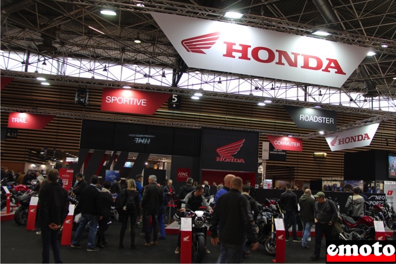 nouvelles cb650r cbr650r et toutes les nouvelles cb500 sur le stand honda