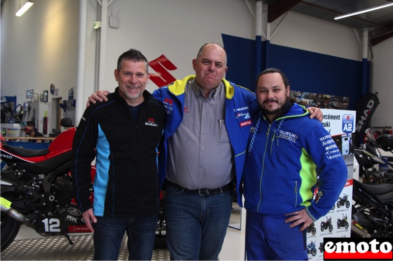 L'équipe Moto Parc 72 prête pour les 24 heures, sylvain monsieur hardonniere et richard chez moto parc 72