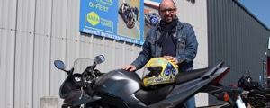 Sylvain part sur l'Ile de Man avec sa SV 650 S