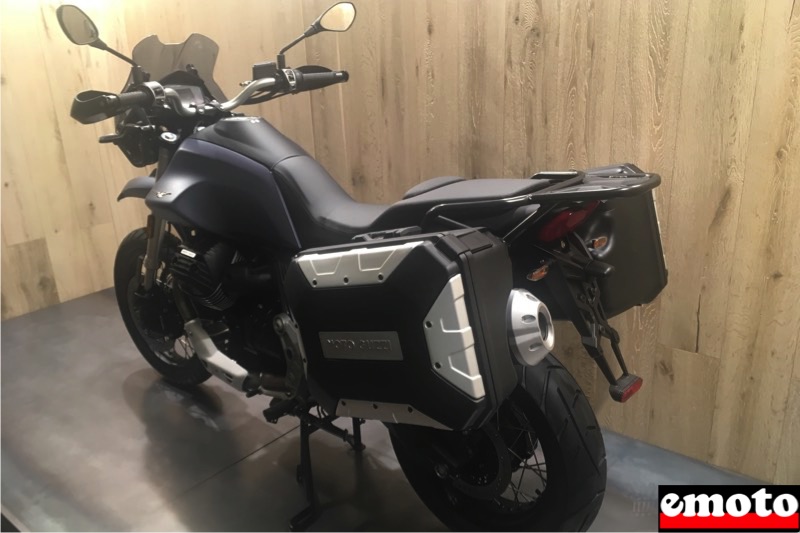 moto guzzi v85tt urban pack avec ses valises