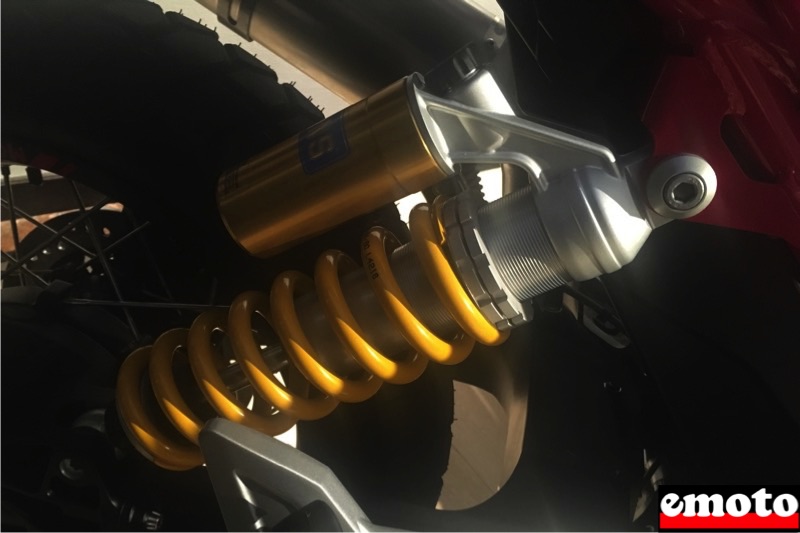 amortisseur ohlins sur le pack sport aventure de la v85tt