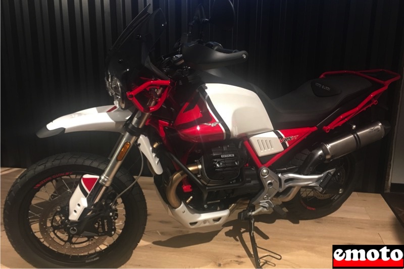 Moto Guzzi V85TT pack Sport Aventure pour le sport, moto guzzi v85tt avec le pack sport aventure