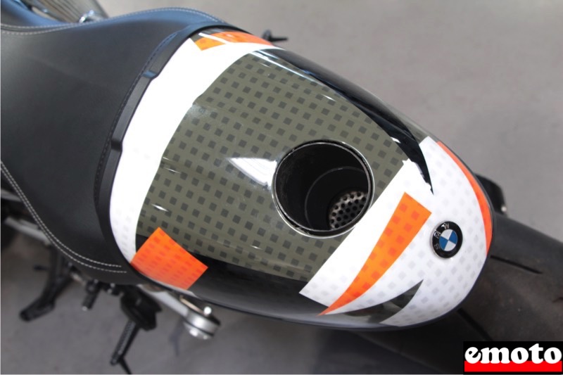 sortie de l echappement de la r ninet racer de boxer evasion