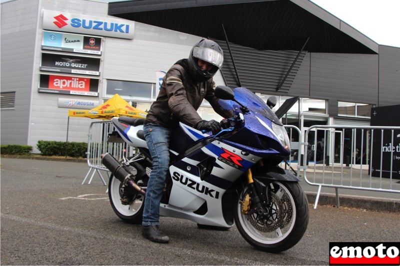 Rencontre Factory Moto avec Benoit et sa GSXR 1000, benoit et sa nouvelle gsxr 1000 de 2004 chez factory moto suzuki