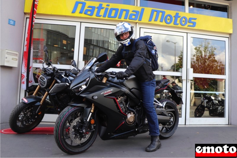 Rencontre National Motos avec Didier et sa CBR 650, au depart de chez national motos avec sa honda cbr 650 r flambant neuve