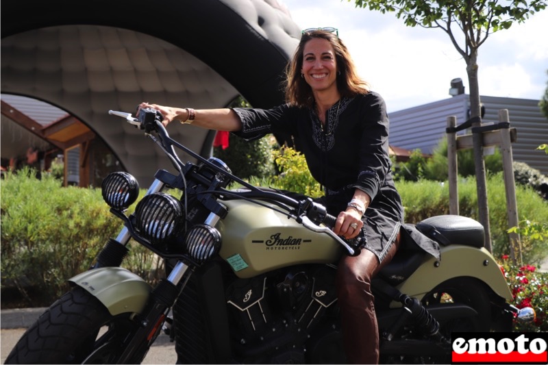 Rencontre Indian avec Audrey et sa Scout Sixty, audrey au guidon de sa nouvelle indian scout sixty a2