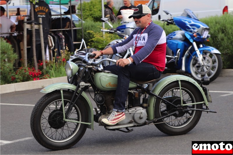 indian scout 741b aux mains de son proprietaire pierre audoin responsable de la marque en france indian scout 741b aux mains de son proprietaire pierre audoin responsable de la marque en france