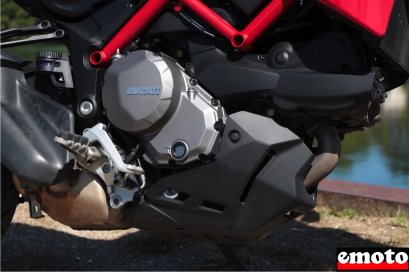 moteur de 937 cm3 pour la ducati multistrada 950