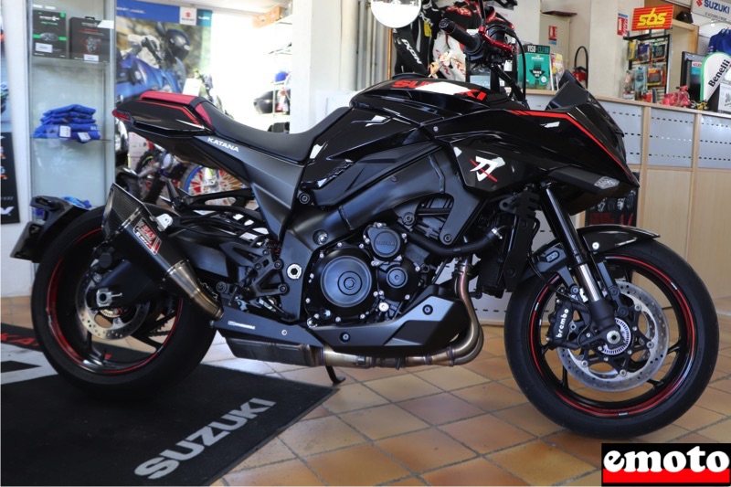 suzuki katana rouge et noir chez yakamotos