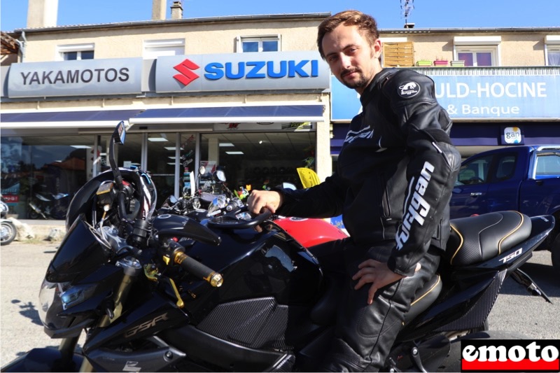 Rencontre Yakamotos : Vincent et sa Suzuki GSR 750, vincent et sa suzuki gsr 750 chez yakamotos a chateau arnoux