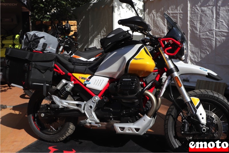 Crashbar et bagages SW Motech pour la Guzzi V85TT - Emoto