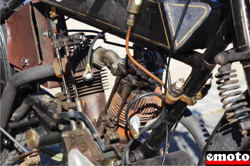 Contrast JAP de 1912 à la Normandy Beach Race, rare moteur vtwin jap ohv de 350 cm3