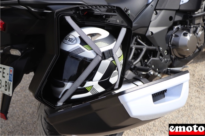 chaque valise peut accueillir un casque integral 2 de plus dans le top case du pack tourer chaque valise peut accueillir un casque integral 2 de plus dans le top case du pack tourer