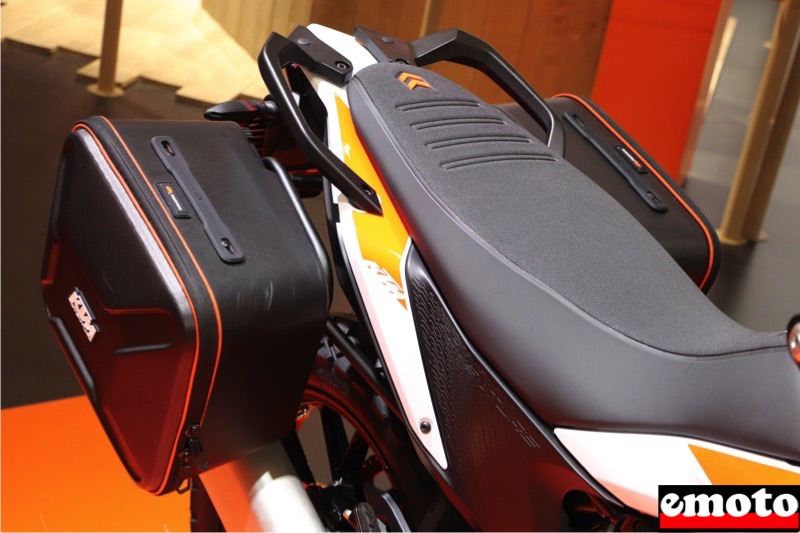 ktm 390 adventure selle confort et paire de valises