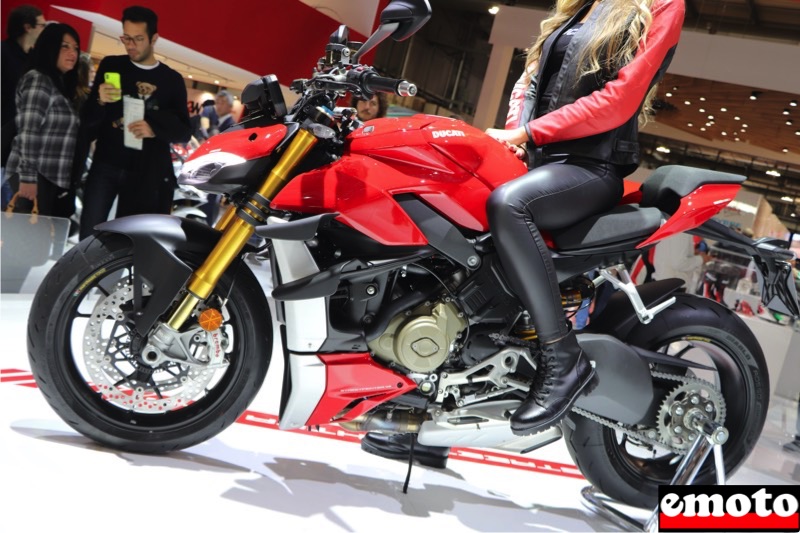 ducati streetfighter v4s cote gauche