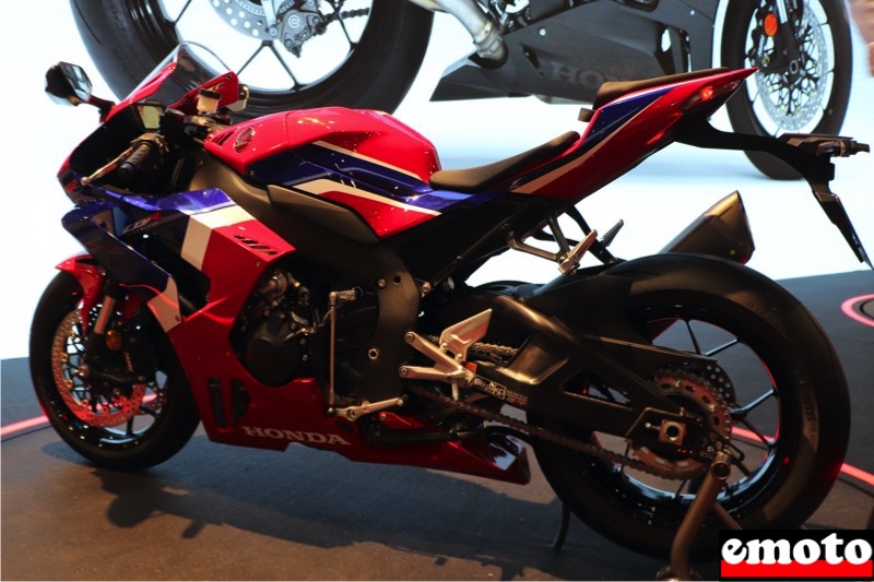 honda cbr 1000 rr r profil tres fuyant