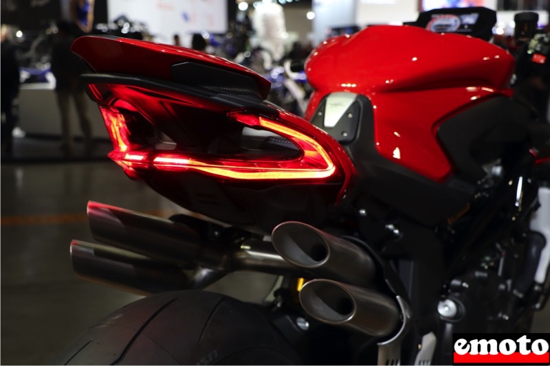 MV Agusta Brutale 1000 RR, Rush et Superveloce