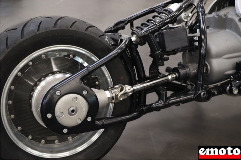 Cadre de la BMW R18, détail du futur châssis du Big Boxer, boucle arriere de la bmw r18 avec l arbre Cadre de la BMW R18, détail du futur châssis du Big Boxer, boucle arriere de la bmw r18 avec l arbre