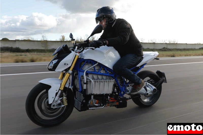 Essai du BMW e Roadster, la futur S1000R 100% électrique, premier essai pour le bmw e roadster electrique