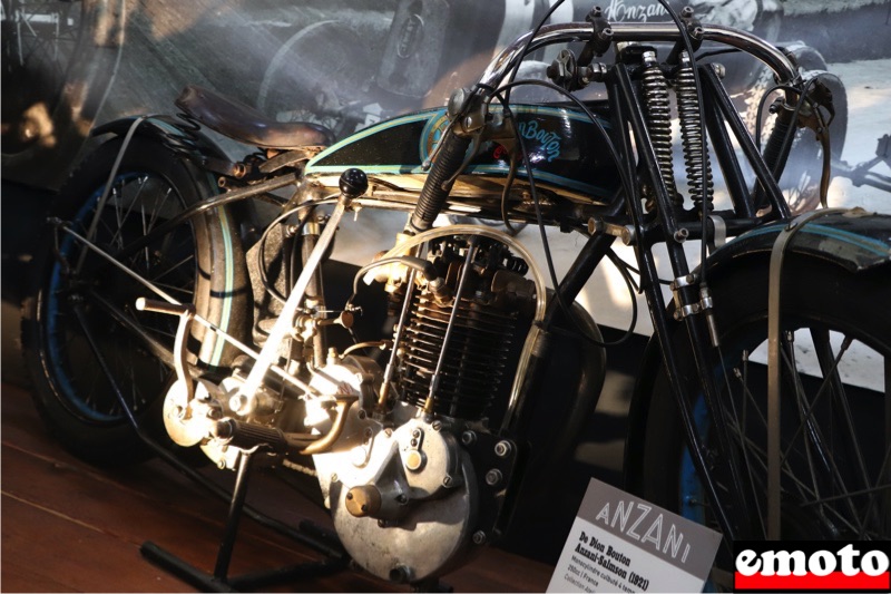 de dion bouton anzani pour le bas moteur et salmson pour le haut moteur de 1921 mono 4 temps culbute de 250 cm3 de dion bouton anzani pour le bas moteur et salmson pour le haut moteur de 1921 mono 4 temps culbute de 250 cm3