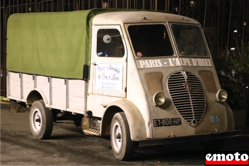 peugeot q3a qui attend le depart de retromobile pour l assistance de paris a l alpe d huez