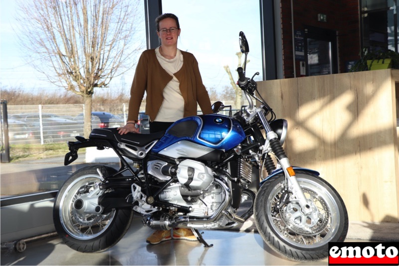 Cécilia et sa BMW R NineT 50e anniversaire chez BYmyCAR 77, cecilia et la bmw r ninet 50e anniversaire qu elle a commandee