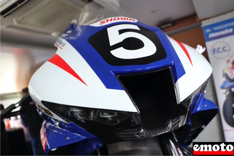 le nez de la cbr du team fcc tsr honda france