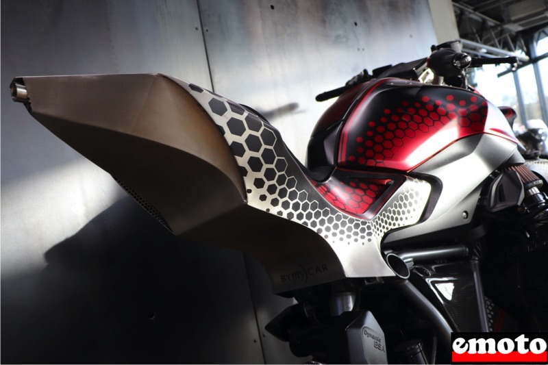 carrosserie de cette bmw r1200r totalement transformee par bymycar carrosserie de cette bmw r1200r totalement transformee par bymycar