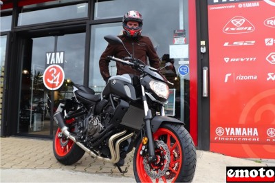 Nicolas et sa Yamaha MT 07, sa première moto, chez YAM34