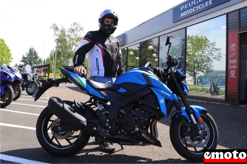 Tony et sa « future » Suzuki GSXS 750 chez Stand41 à Blois, tony et la suzuki gsxs 750 chez stand41