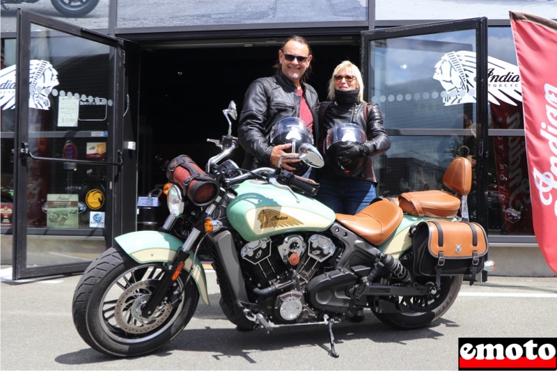 Jean-Michel et son Indian Scout 1200 A2 chez Indian Orléans, jean michel et catherine avec leur indian scout 1200 a2