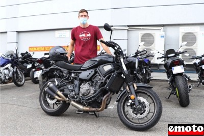 Léo et son Yamaha XSR 700 chez Motos Sohn à Strasbourg