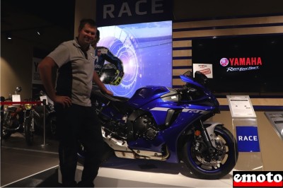 Steve et sa Yamaha R1M chez Motos Sohn à Strasbourg