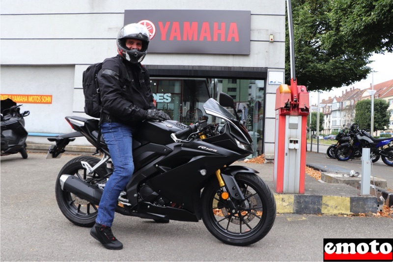 William et Yamaha YZF 125 en prévision du A2 chez Motos Sohn, william et yamaha yzf 125 chez motos sohn